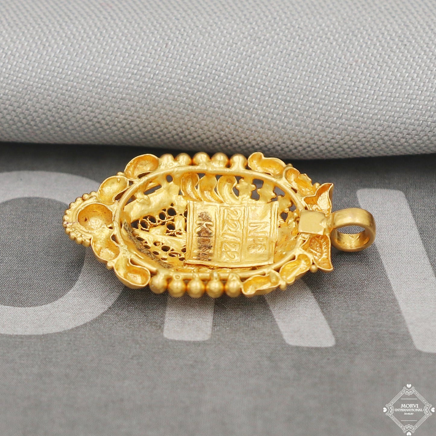 22k Yellow Gold Pendant Necklace Handmade Indian Mangalsutra Handmade Vintage Antique Design Jewelry, K5067