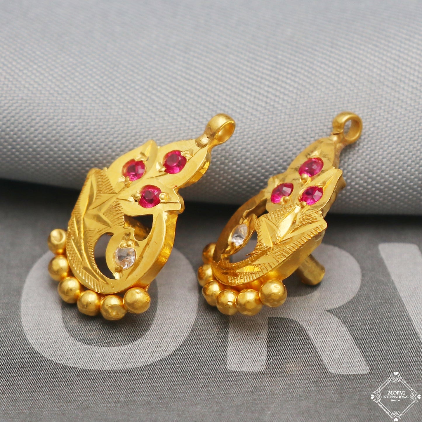 20k 20kt Gold Earrings, Handmade vintage traditional yellow gold earrings Indian jewelry, K5294