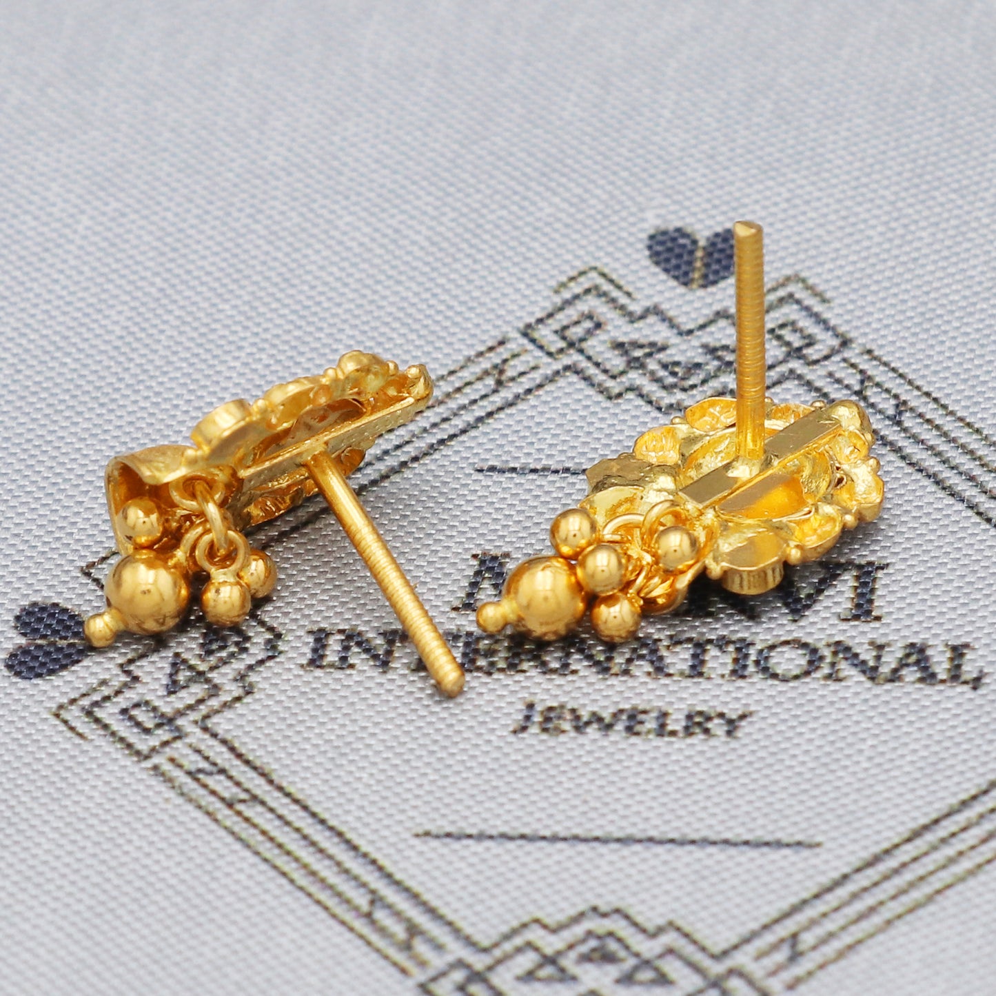 22k 22kt 22 karat Yellow Gold Earrings Dangle Stud Handmade Indian Jewelry for Gift, K5456
