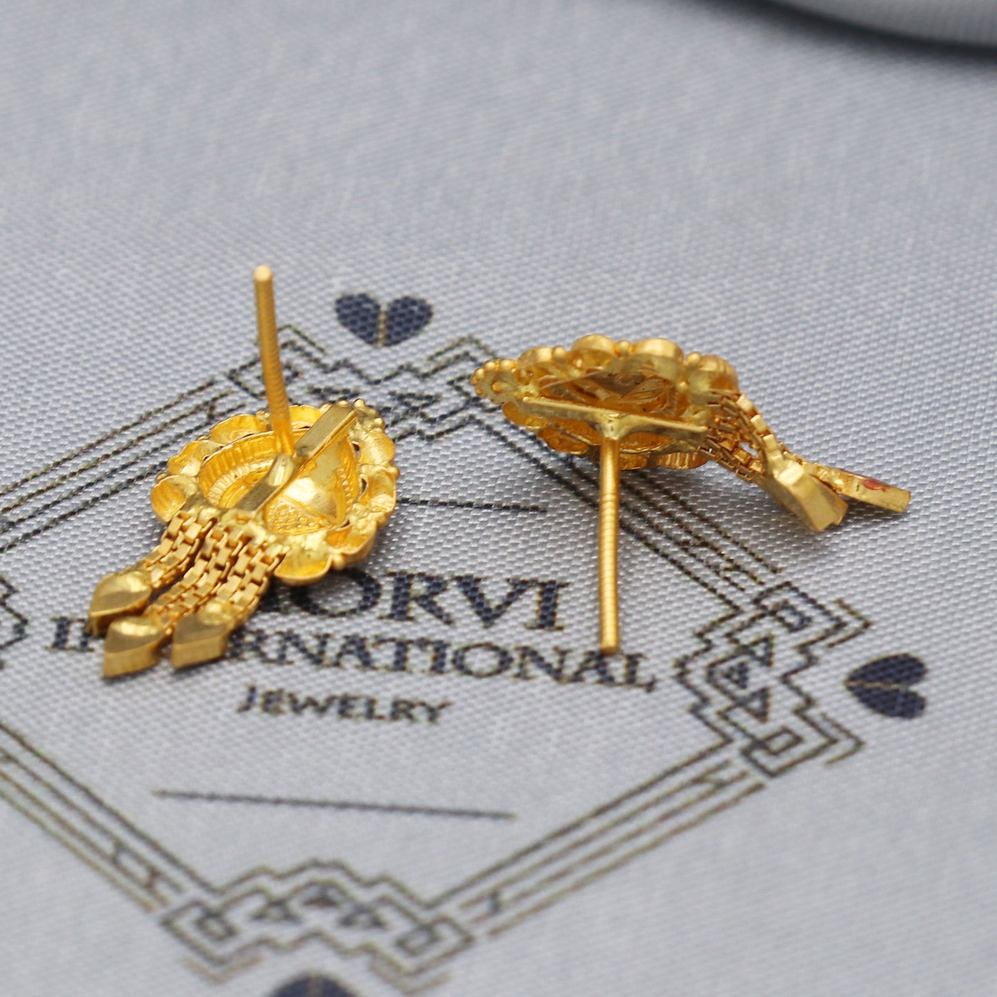 22k 22kt 22 karat Yellow Gold Earrings Dangle Stud Handmade Indian Jewelry for Gift, K5458