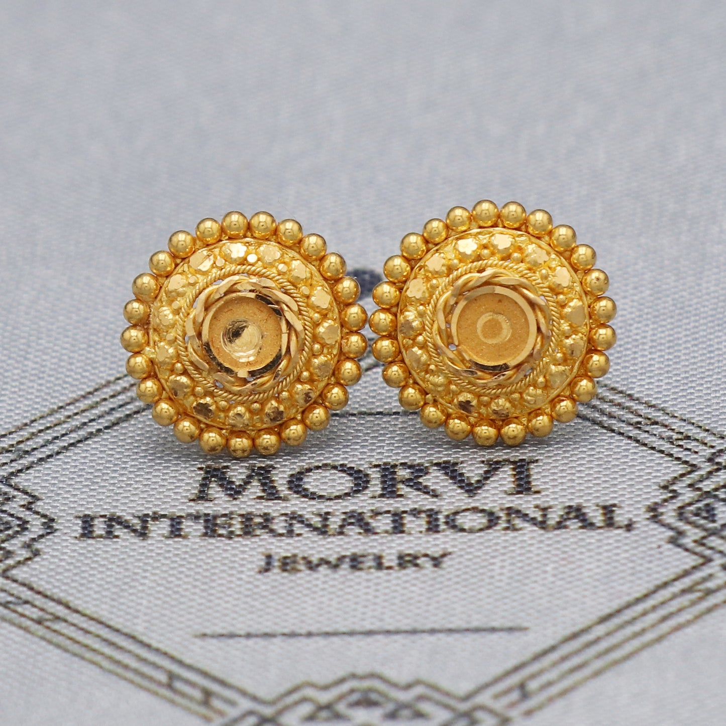 22k Yellow Gold Stud Earrings tops , Handmade Yellow gold earrings for women, vintage antique design indian gold earrings jewelry, K5478