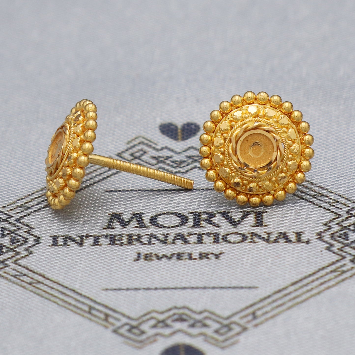 22k Yellow Gold Stud Earrings tops , Handmade Yellow gold earrings for women, vintage antique design indian gold earrings jewelry, K5478
