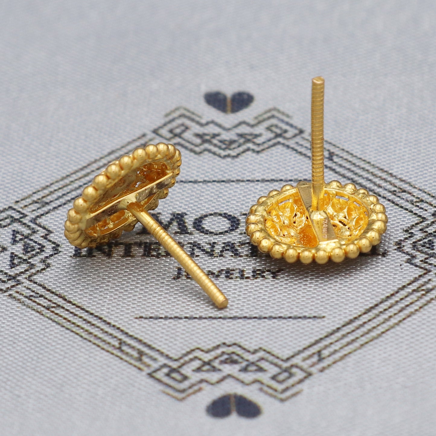 22k Yellow Gold Stud Earrings tops , Handmade Yellow gold earrings for women, vintage antique design indian gold earrings jewelry, K5478
