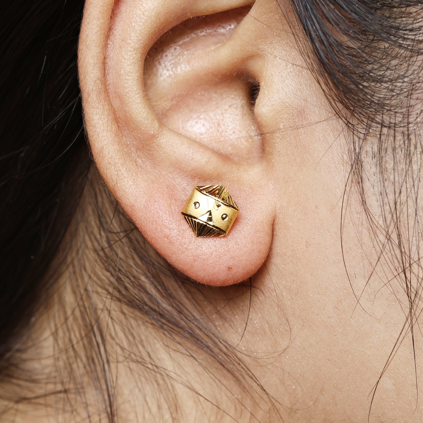 22k Gold Stud Earrings Dainty Indian Jewelry Exclusive Authentic BIS Hallmarked Stamped "22k916" Jewelry, MJ0038