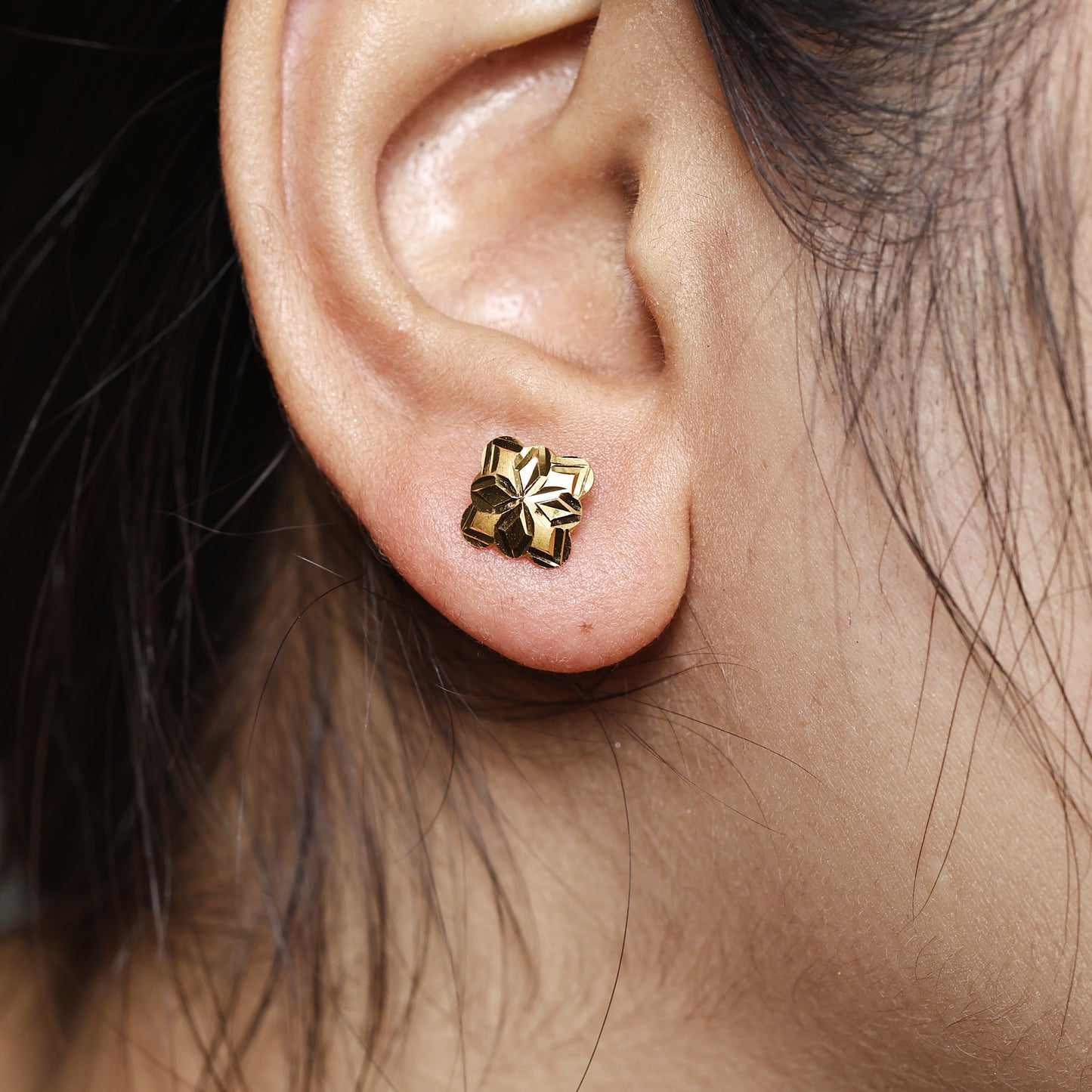 22k Gold Stud Earrings Engraved Indian 22kt Jewelry Exclusive Authentic BIS Hallmarked Stamped "22k916" Jewelry, MJ0048