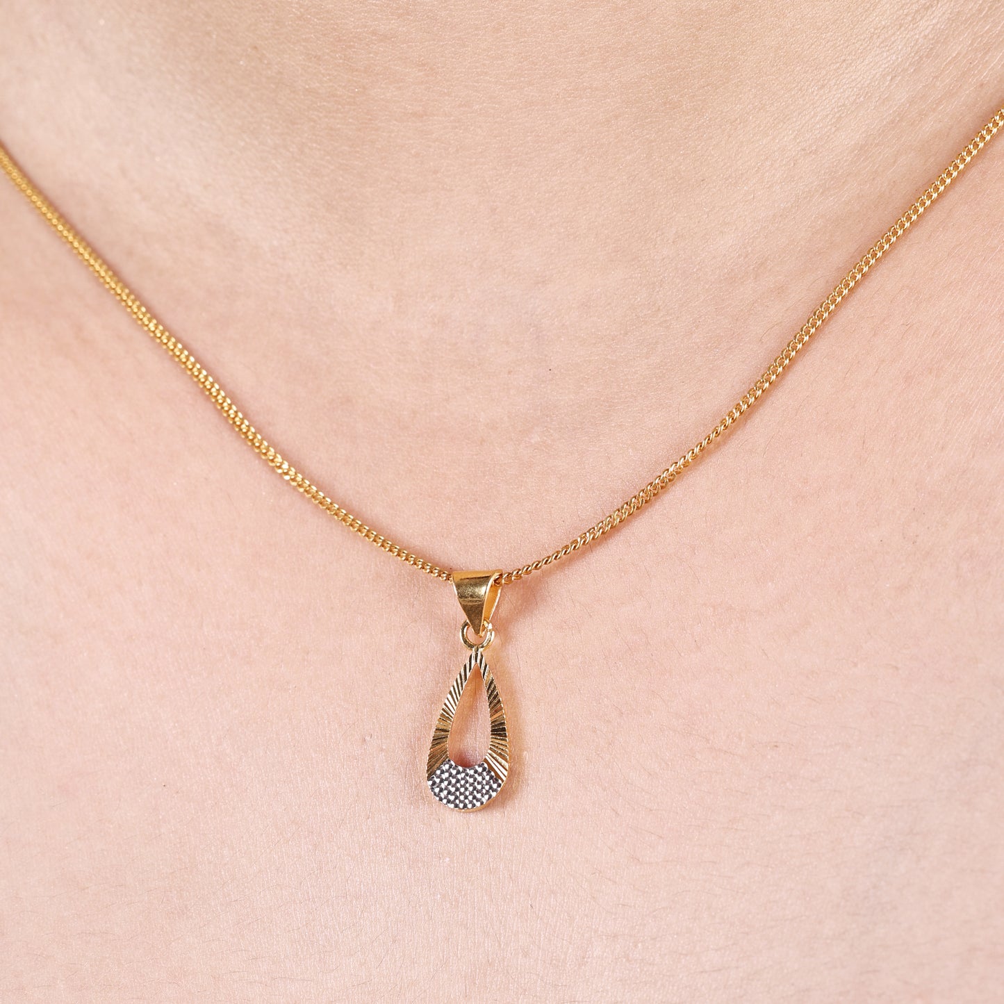 22k Gold Pendant Indian 22kt Two Tone Jewelry Exclusive Authentic BIS Hallmarked Stamped "22k916" Jewelry, MJ0070