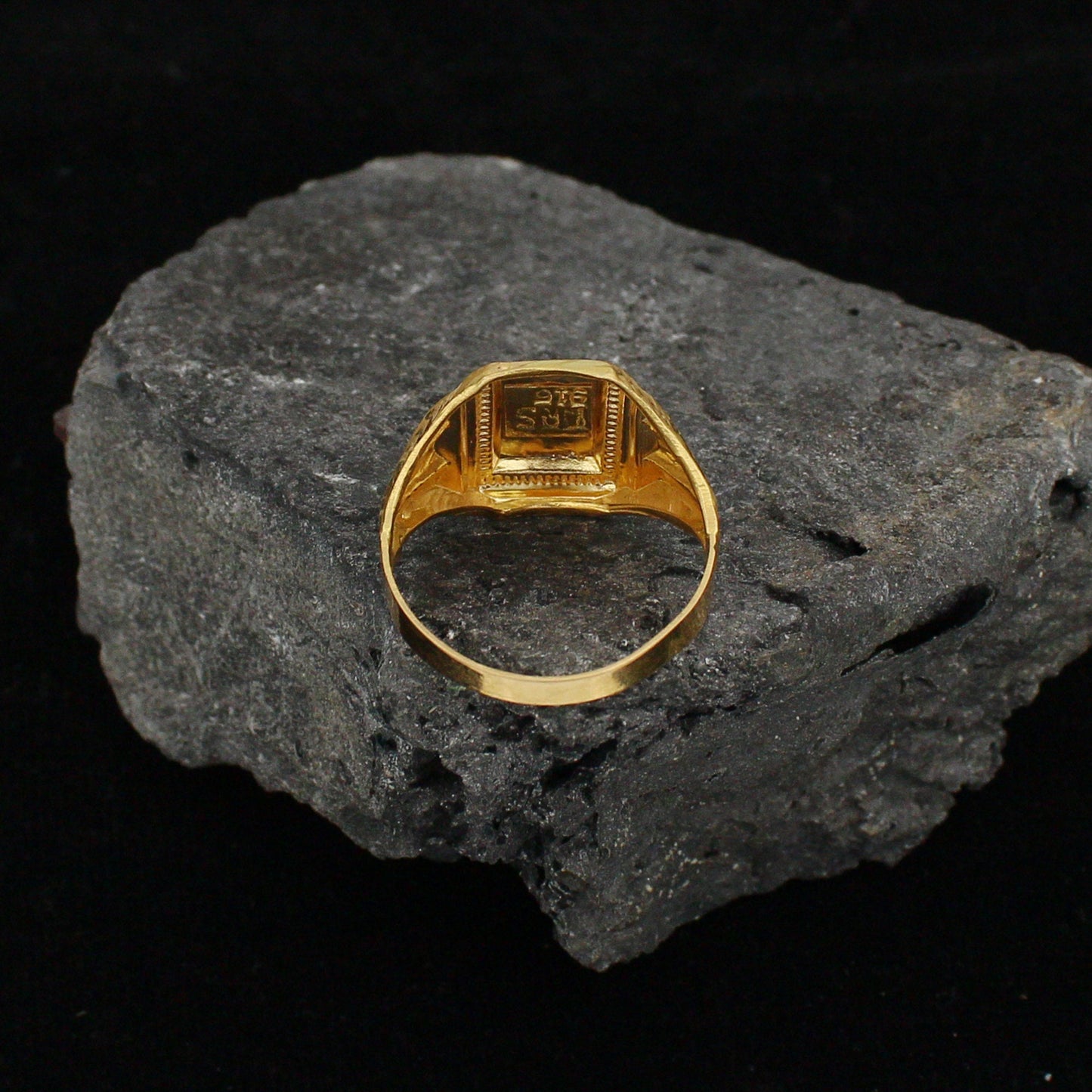 22k Yellow Gold Ring Size All, Hand Carved Gold Ring Jewelry, light weight ring