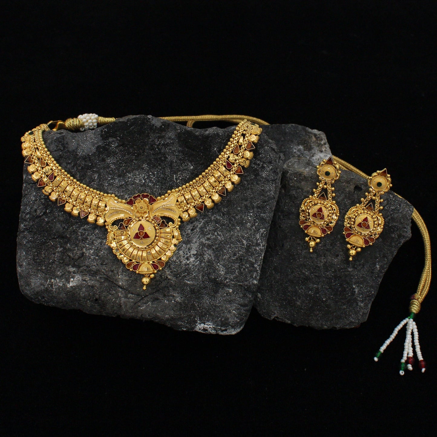 22k Yellow Gold Necklace Earrings Set , handmade Indian Gold Jewelry Set, vintage antique design jewelry set
