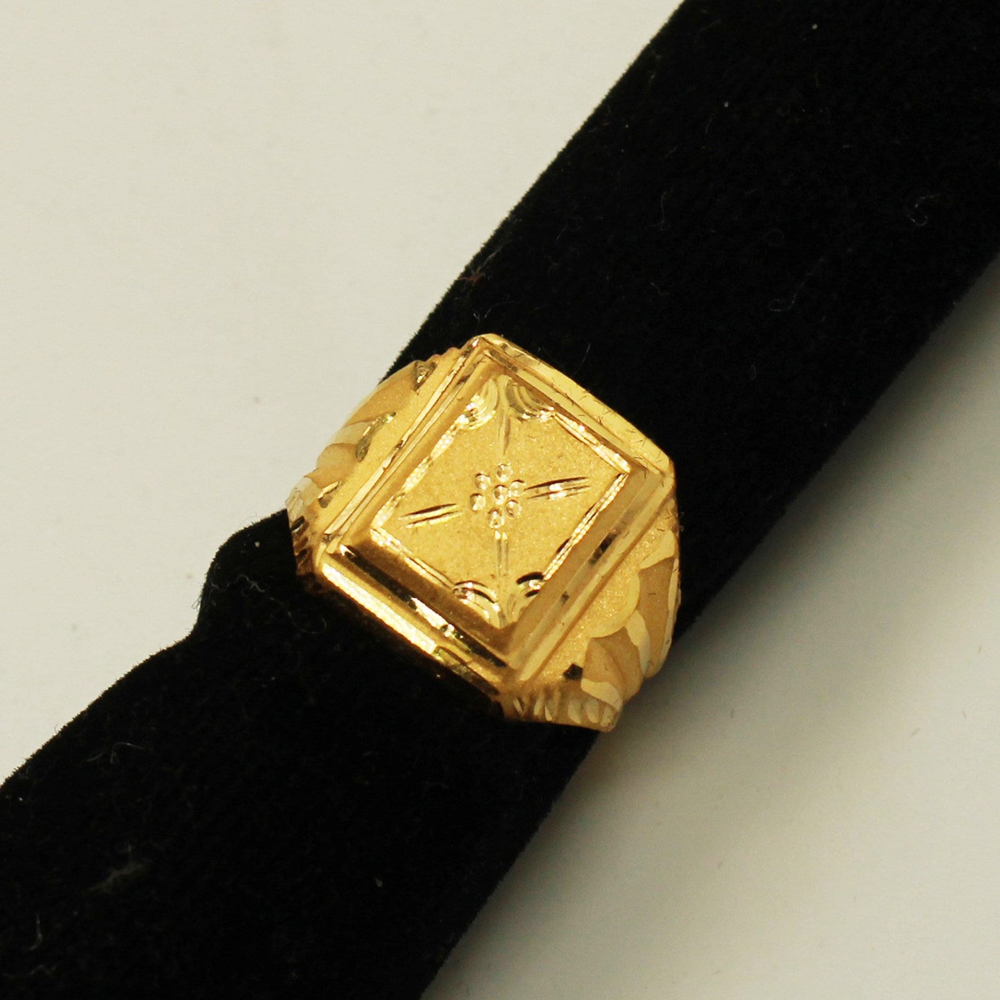 22K 18K YELLOW GOLD JEWELRY