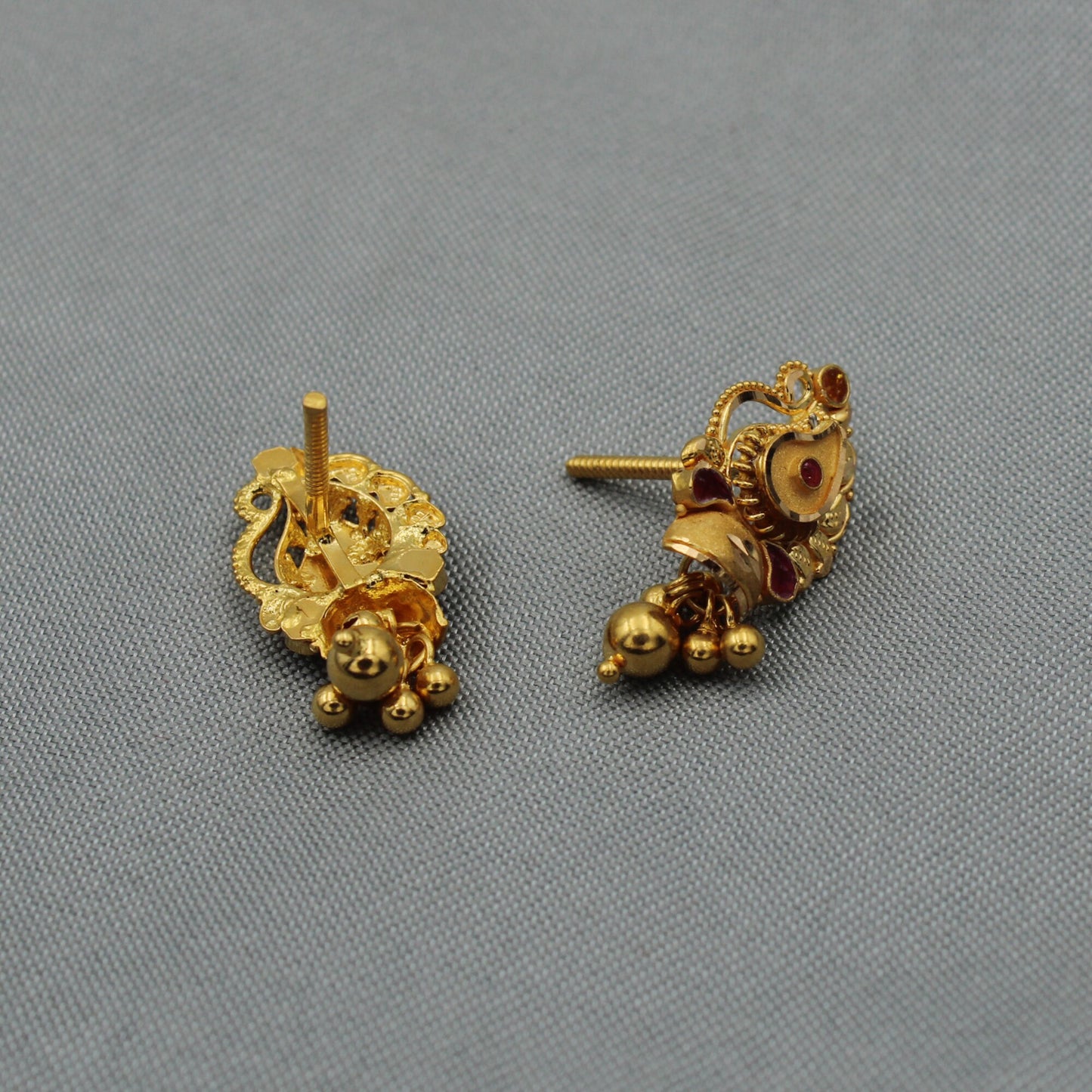 22k Yellow Gold Jhumka Earrings with Bell , Handmade Yellow gold earrings for women, vintage antique design indian gold earrings jewelry,