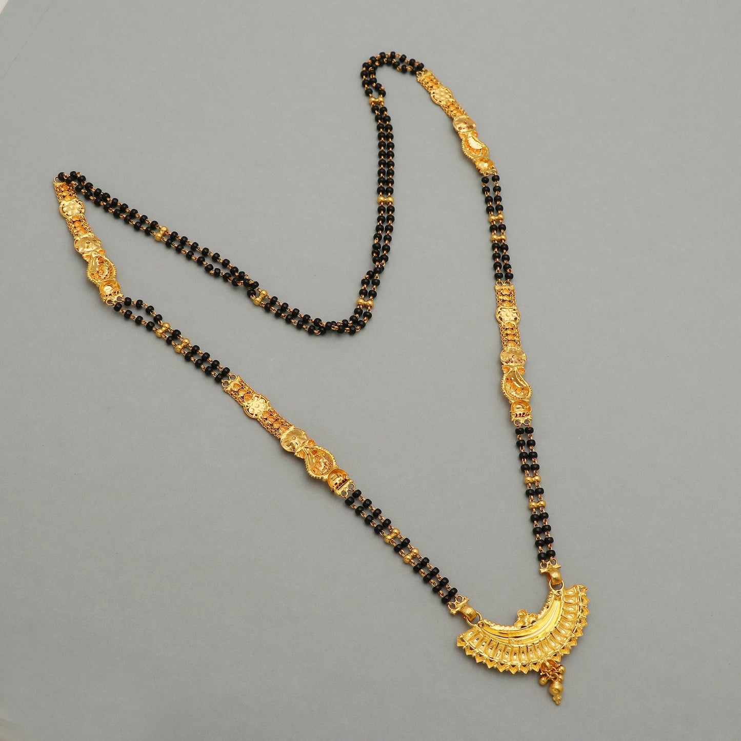 22k Gold Mangalsutra Necklace: South Indian Black Beads Jewelry