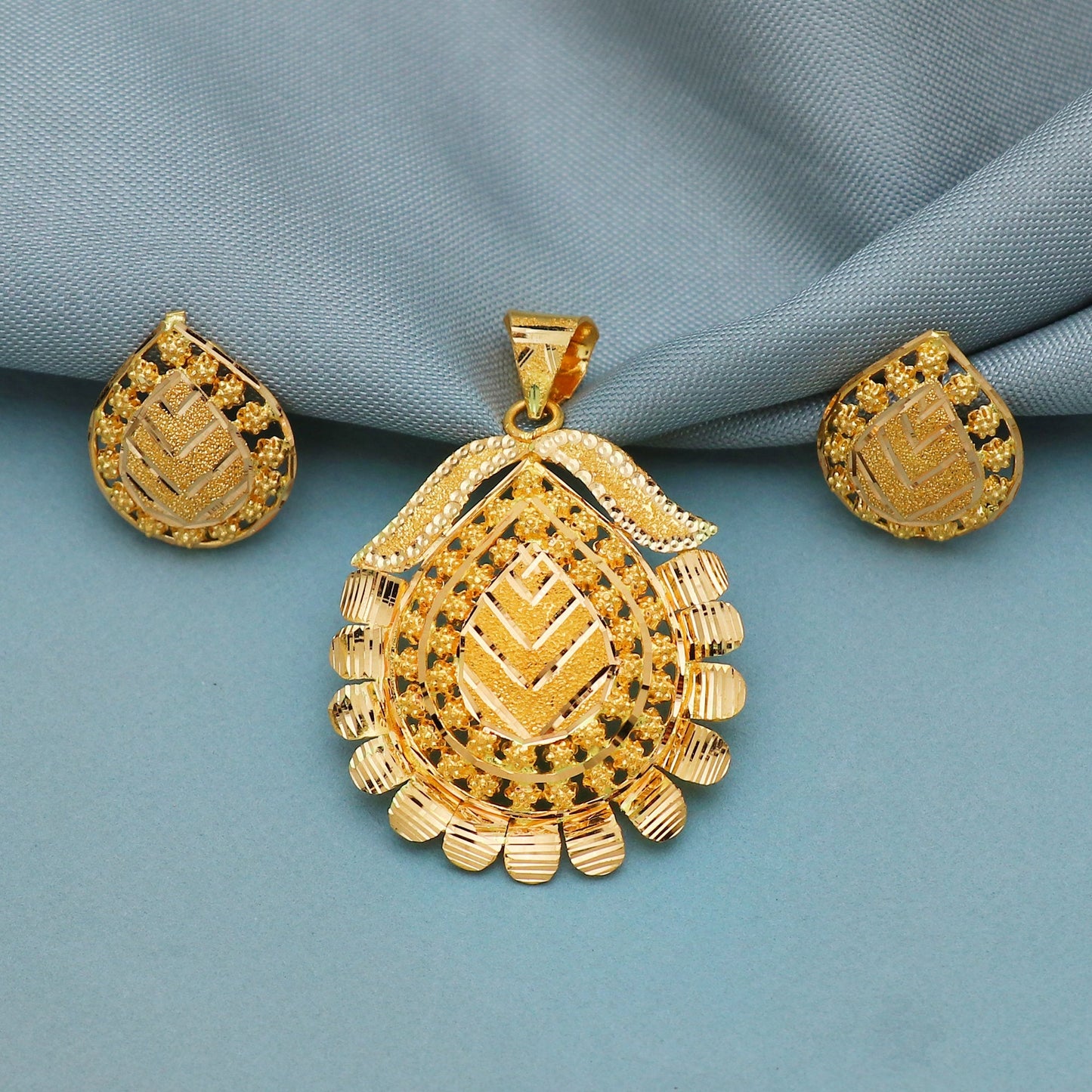 22K 18K YELLOW GOLD JEWELRY