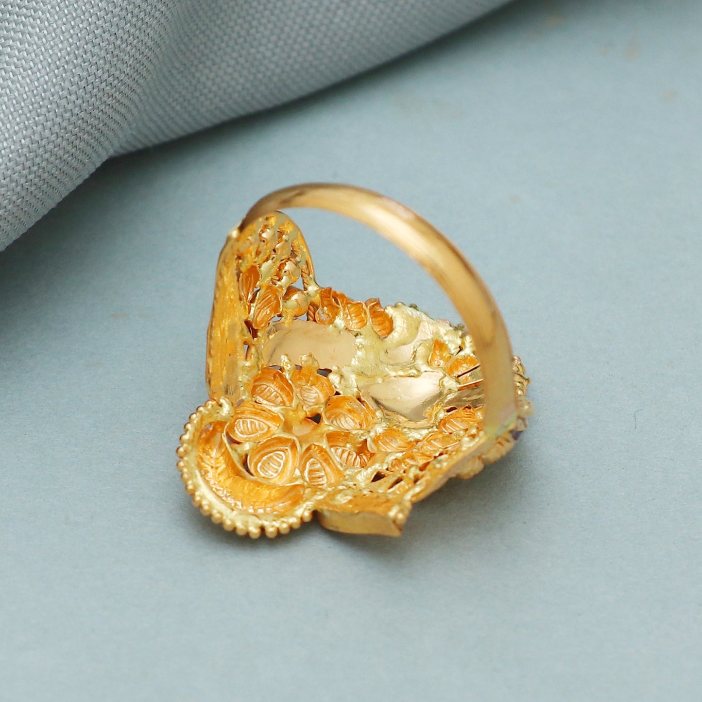 hand carved 22k Yellow Gold Ring Jewelry,