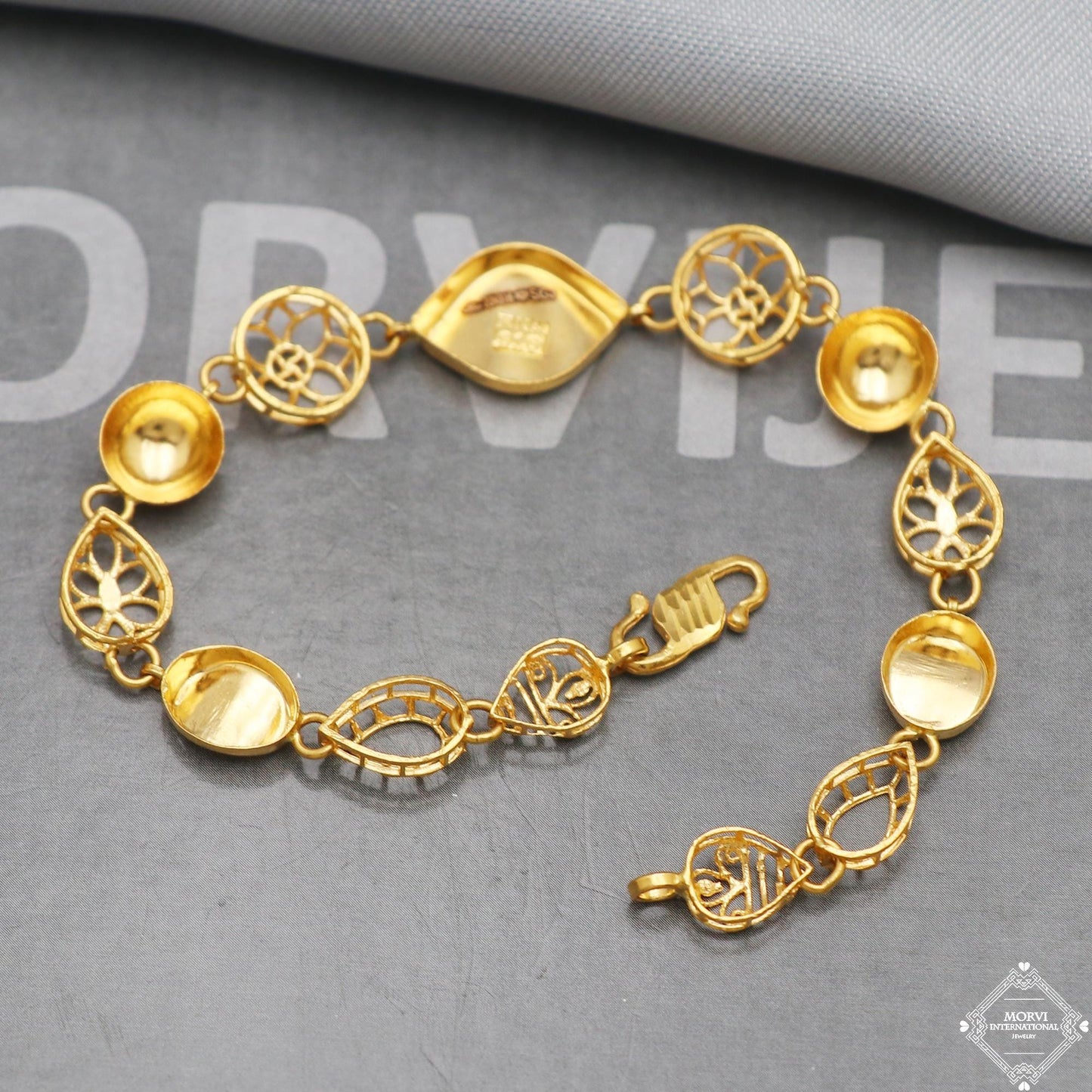 Real 22k Gold Women Girl Handmade Bracelet Link Chain 22kt 22 karat Indian Jewelry, K5274