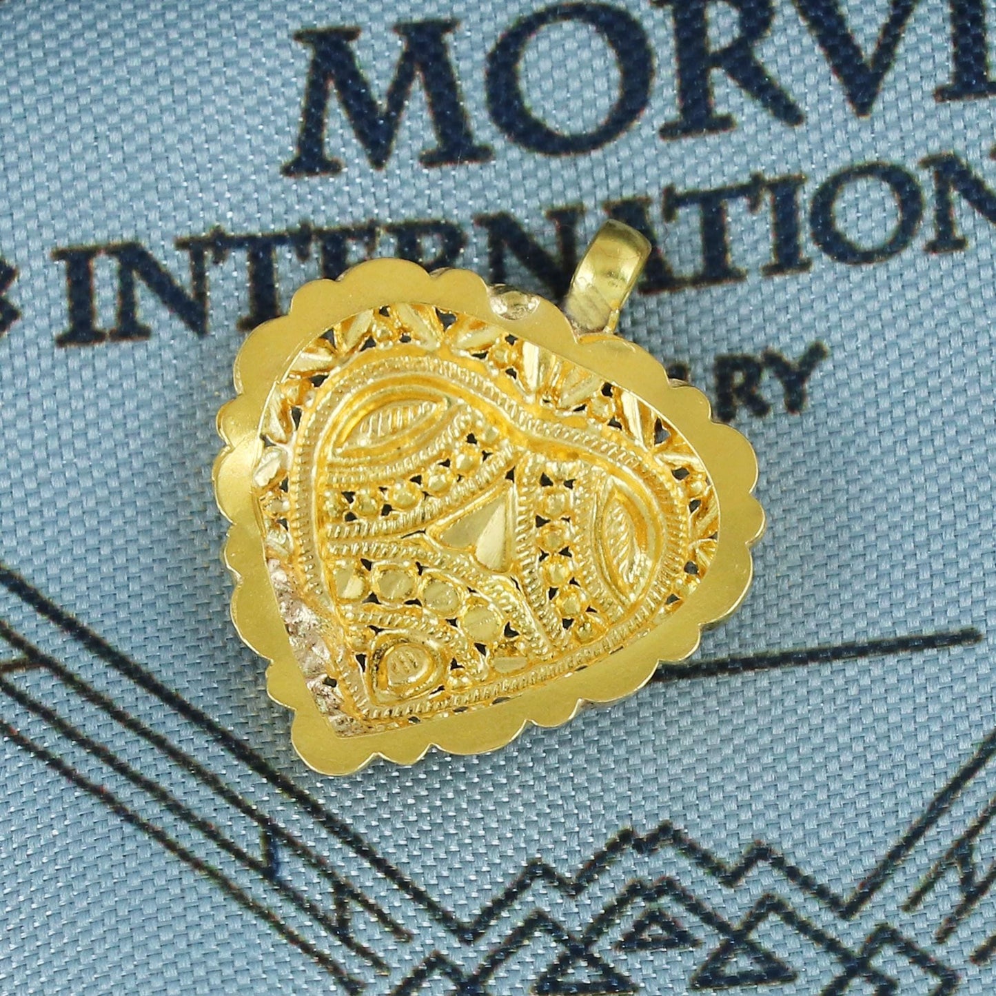 Handmade Small 18k Gold Pendant or Tikka Indian 18kt Jewelry,