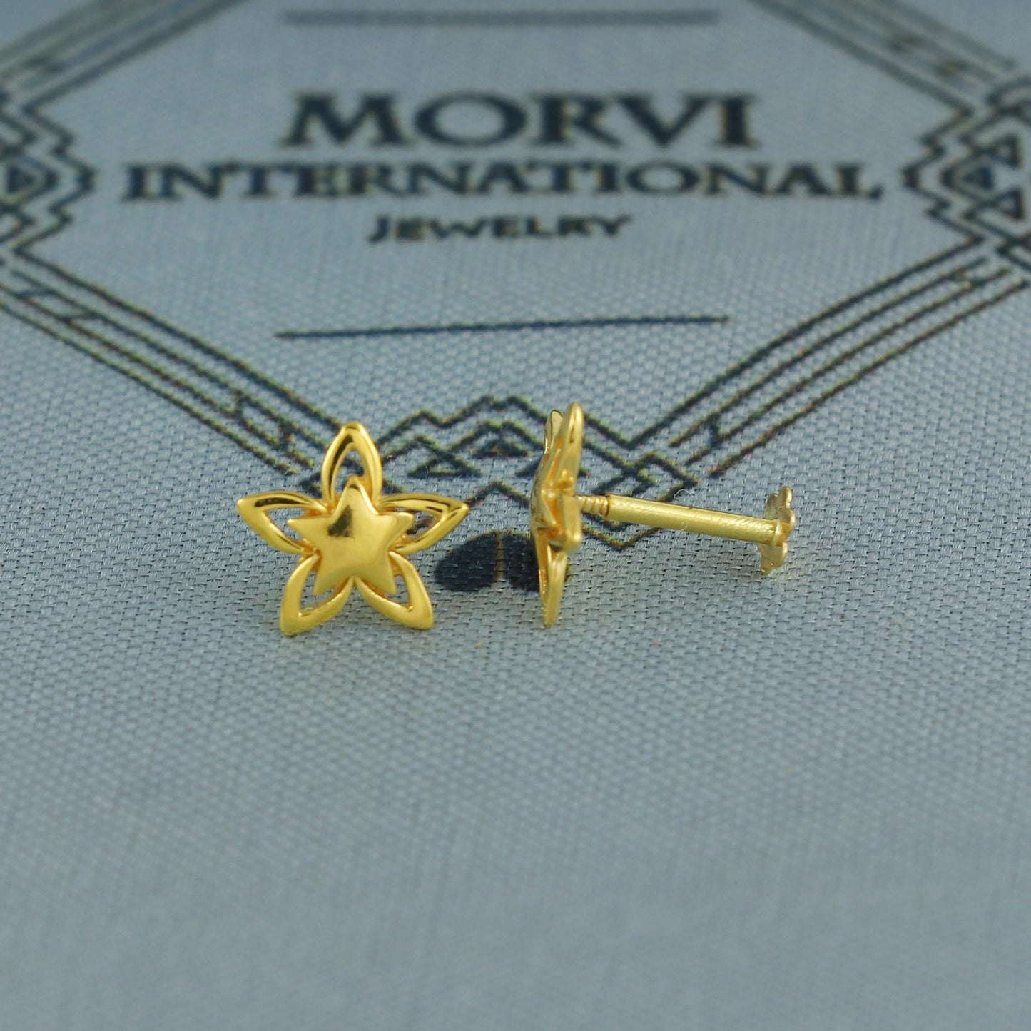 Flower Star 18k Gold Earrings, screw back small tiny earrings,