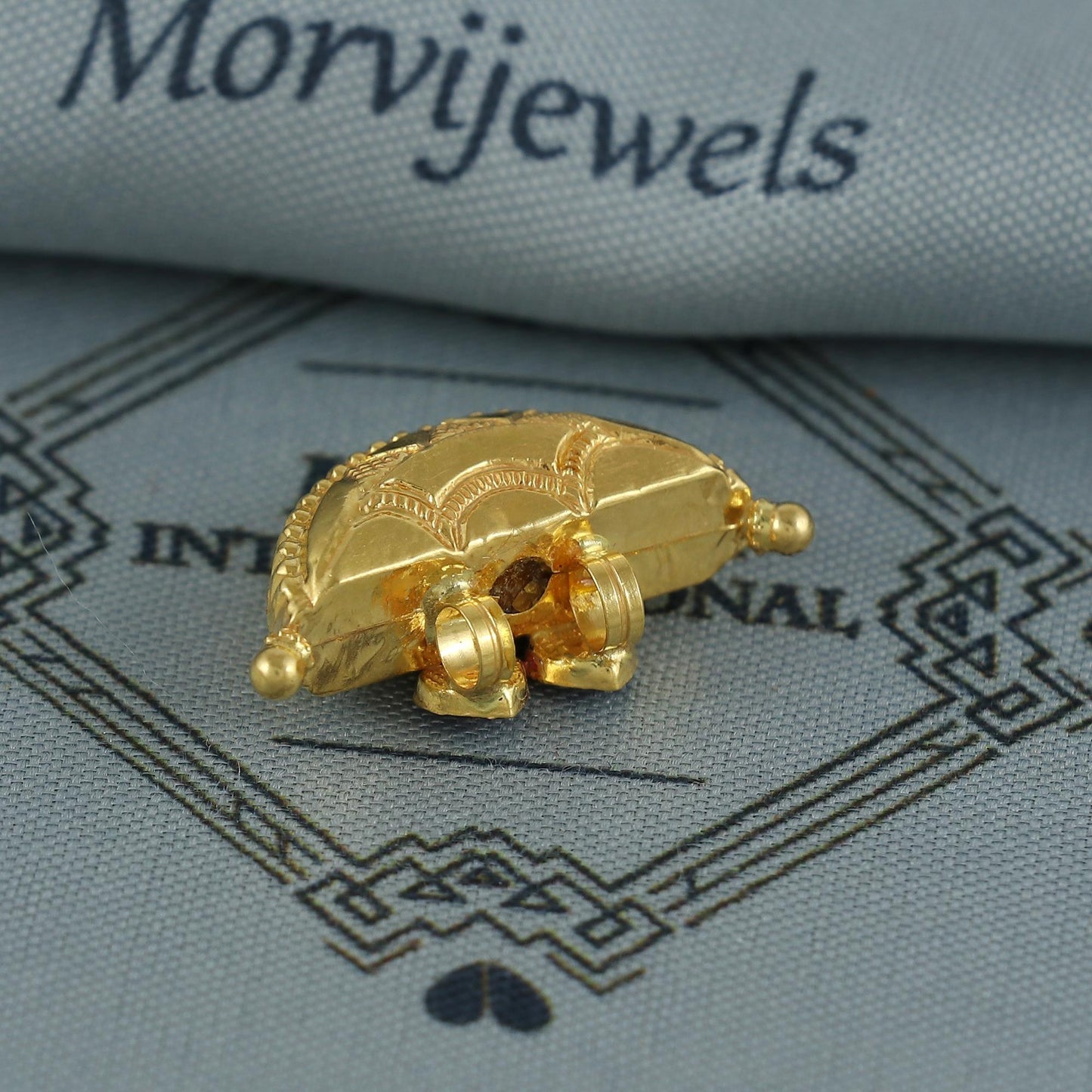 22k Gold Pendant Amulet Jewelry, Tabiz Style Traditional Indian Gold Jewelry, vintage antique design, K7080