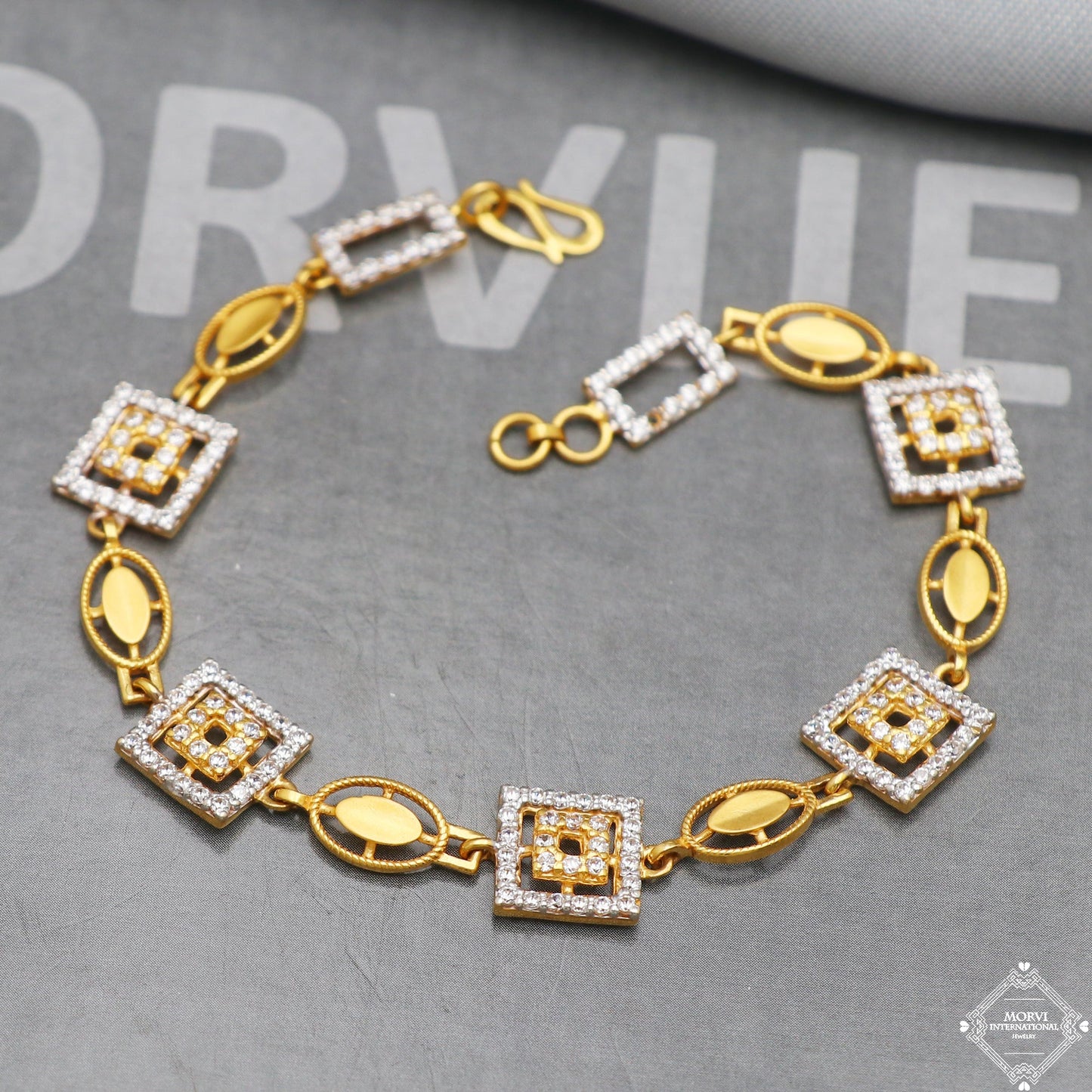 22k Yellow Gold Women Link Bracelet Jewelry, K5273