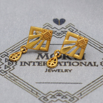22k Yellow Gold Stud Dangle Earrings , Handmade Yellow gold earrings for women, vintage antique design indian gold earrings jewelry, K5472