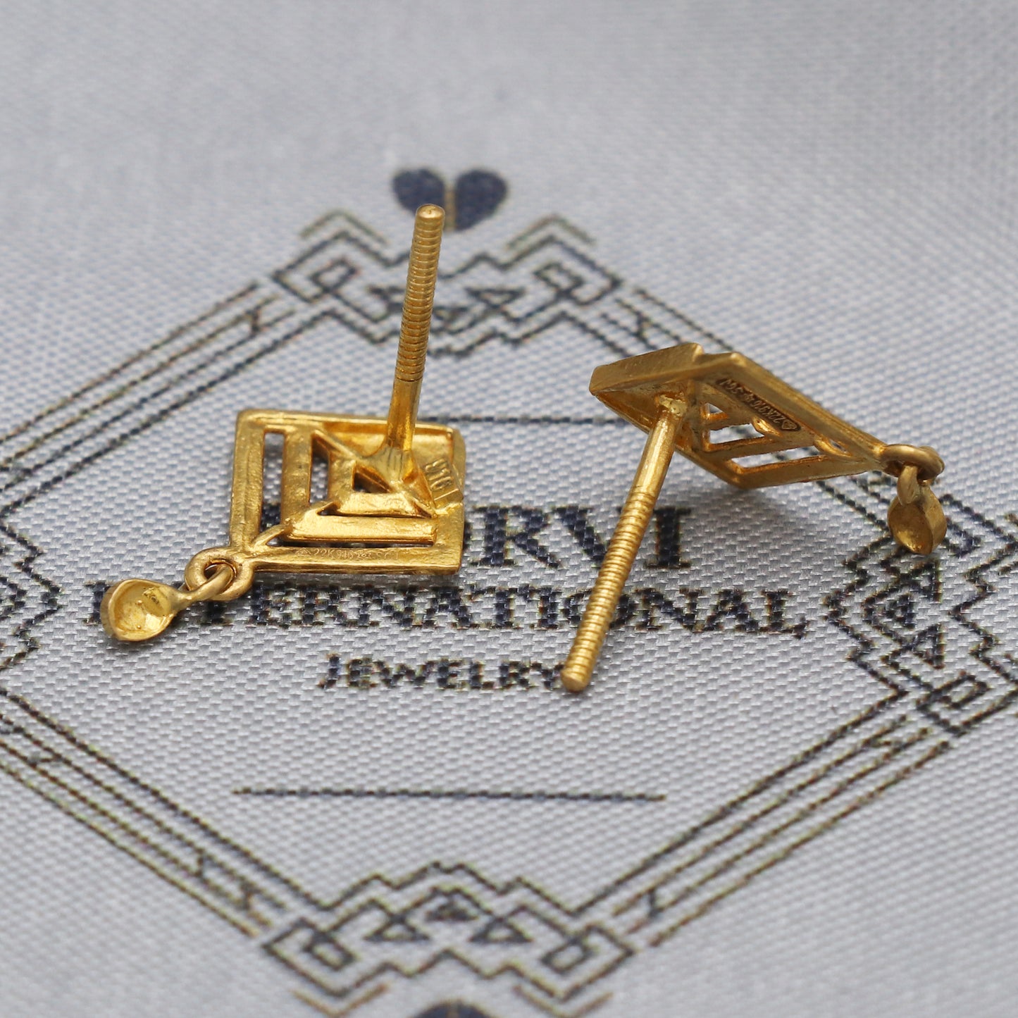 22k Yellow Gold Stud Dangle Earrings , Handmade Yellow gold earrings for women, vintage antique design indian gold earrings jewelry, K5474