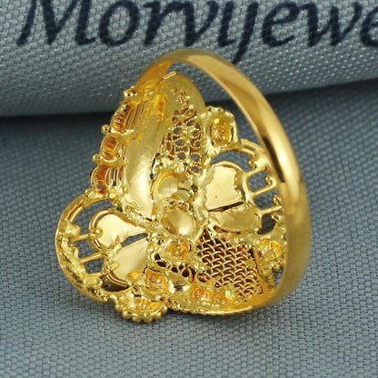 22k pure solid gold handmade ring . genuine 916 gold purity with government hallmarks . Indian jewelry, K5944