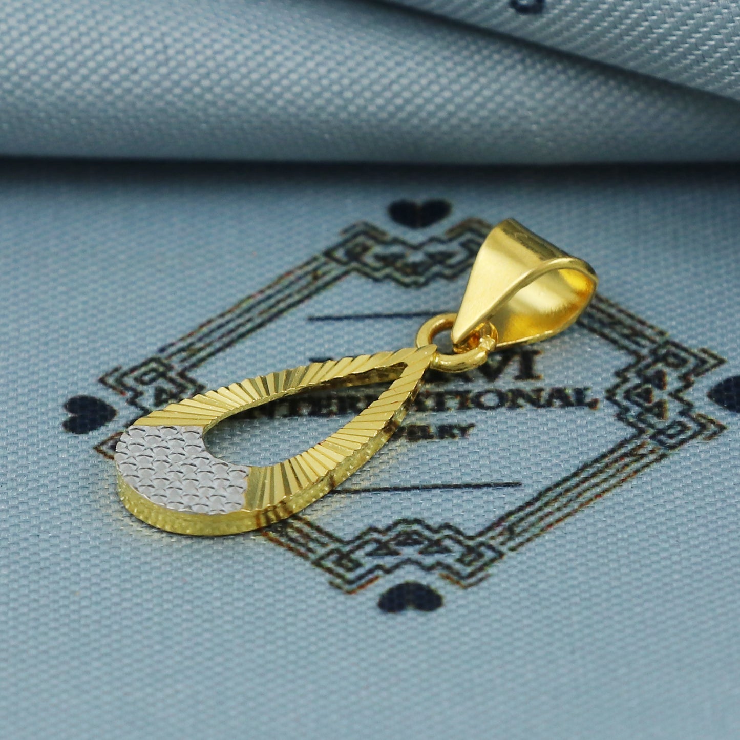 22k Gold Pendant Indian 22kt Two Tone Jewelry Exclusive Authentic BIS Hallmarked Stamped "22k916" Jewelry, MJ0070