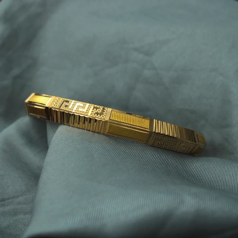 18k Gold Bracelet Kada For unisex, Yellow Gold Bracelet indian gold jewelry, Engraved bracelet gold men, birthday gift, royal look bangle