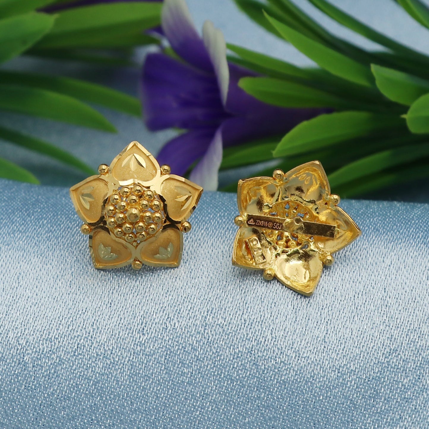 Flower 22k Yellow Gold Stud Earrings Handmade jewelry, Gold Tops Earrings Jewelry for Women