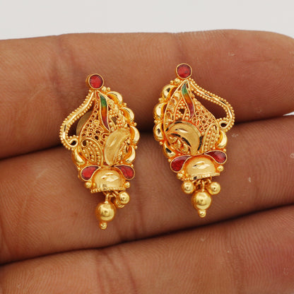 22k Yellow Gold Earrings , Handmade Yellow gold earrings for women, vintage antique design indian gold earrings jewelry, Gold Stud Gift