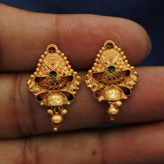 22k Yellow Gold Stud Earrings, Handmade Yellow gold earrings for women, vintage antique design Indian gold earrings jewelry