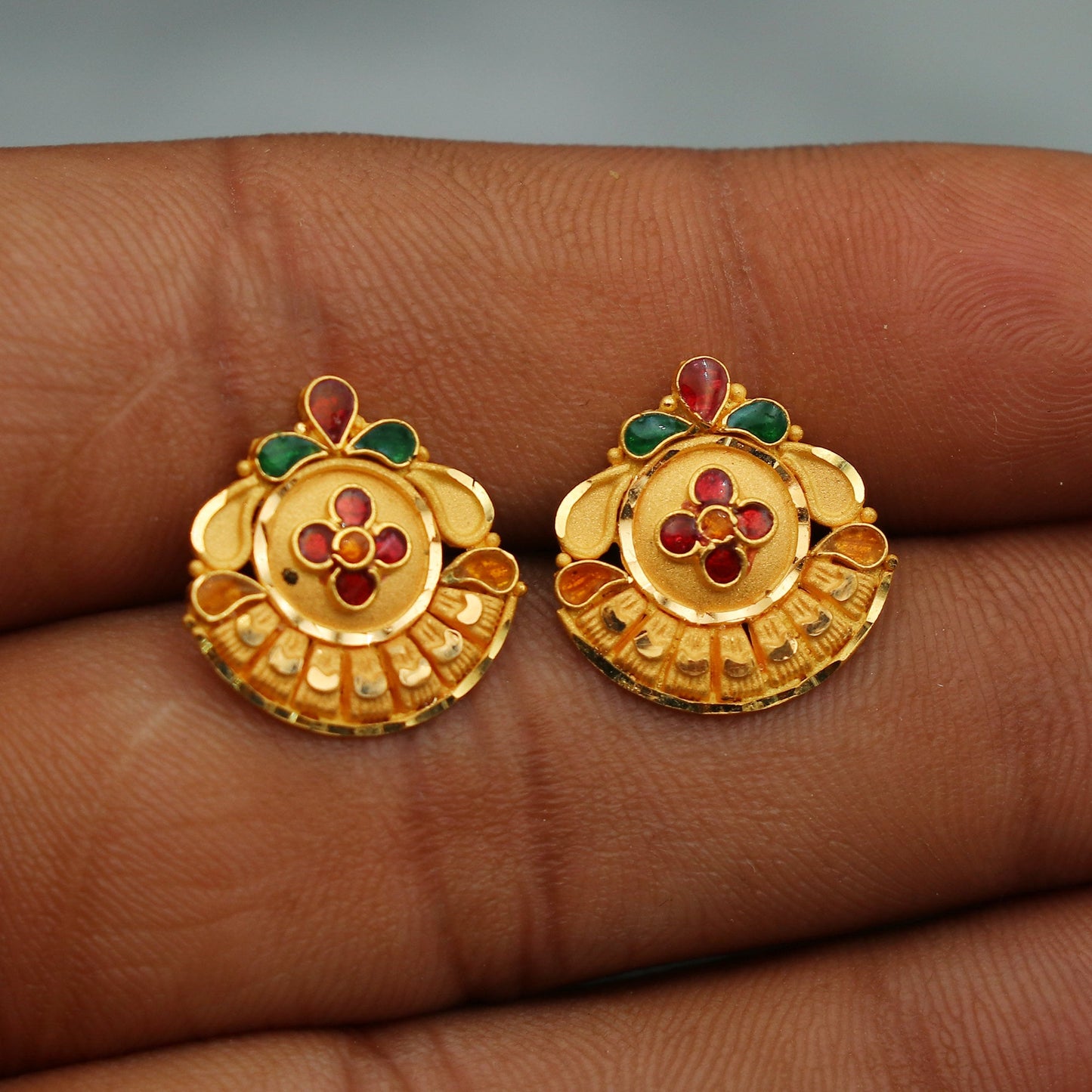 solid 22k gold stud Earrings, tops in gold, handcrafted 22k gold jewelry,