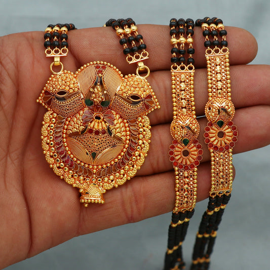 Heavy Wedding Wife Mangalsutra Necklace, 22k Gold Gift for Wife, Designer 22k Gold Pendant and Hand Crafted Black Beads Chain in 22k,