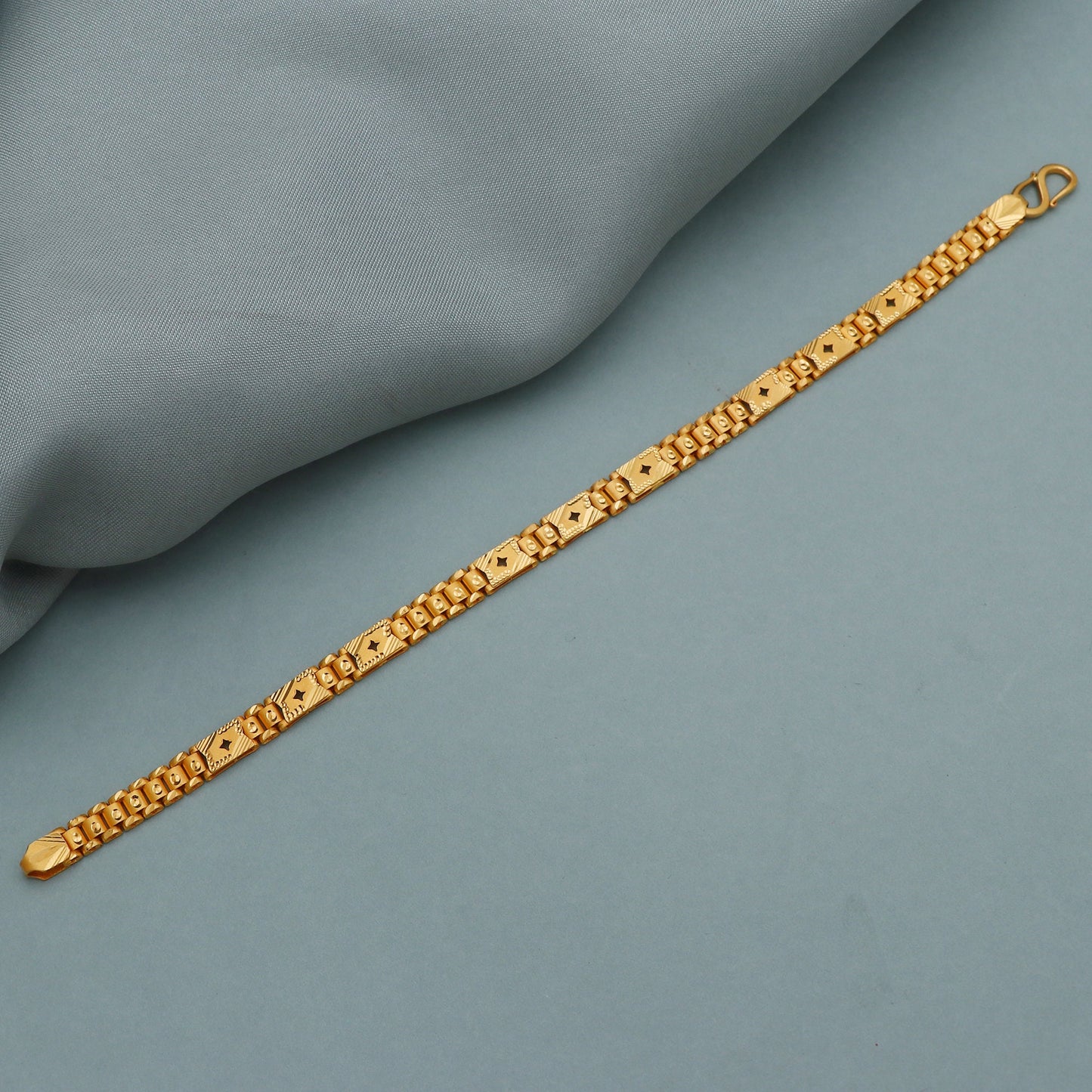 22k Gold Bracelet For men boy , Yellow Gold Bracelet, stylish design, Indian gold bracelet jewelry for gift