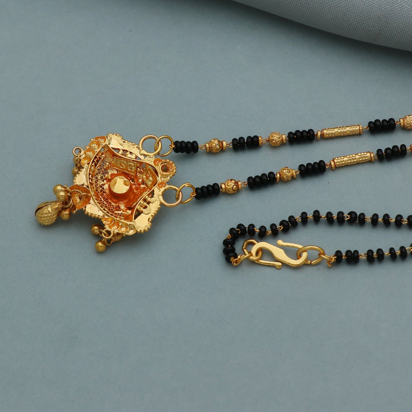 20k gold chain mangalsutra necklace with gold beads and black beads, Indian Wife Jewelry gift, 20k gold pendant