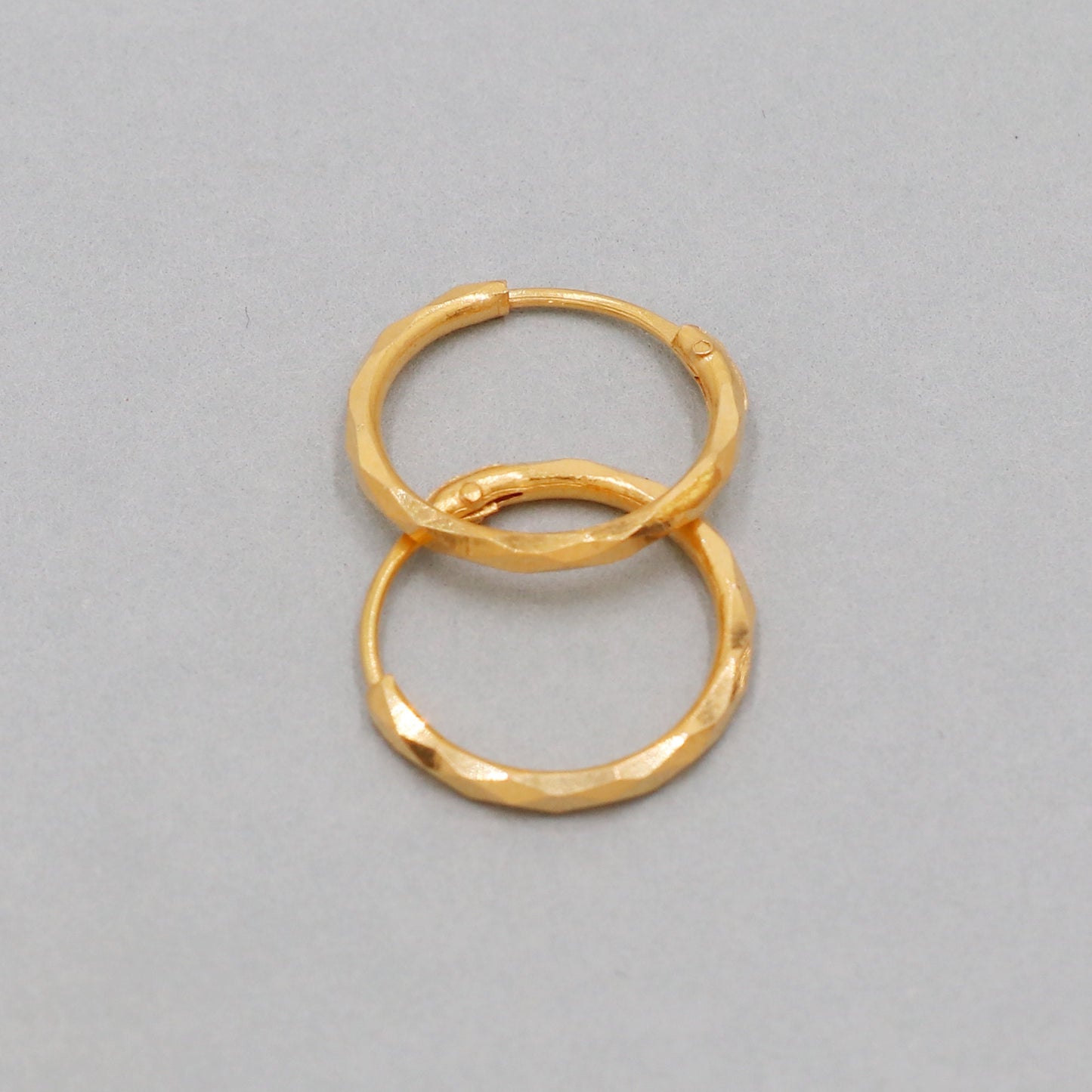 20k Yellow Gold Hoop Bali Earrings  Handmade  Yellow gold earrings for women, Valentine Day gift, diamond cut design indian gold earrings