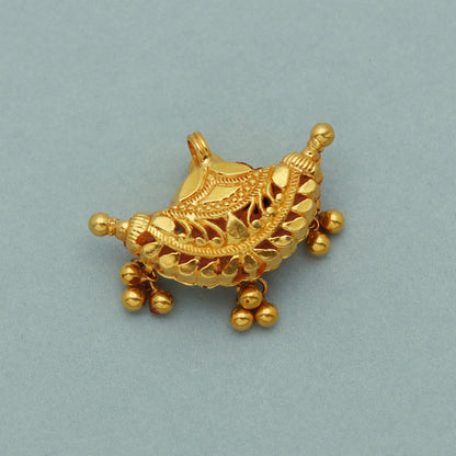 22k Gold Pendant Amulet Jewelry, Tabiz Style Traditional Indian Gold Jewelry, vintage antique design