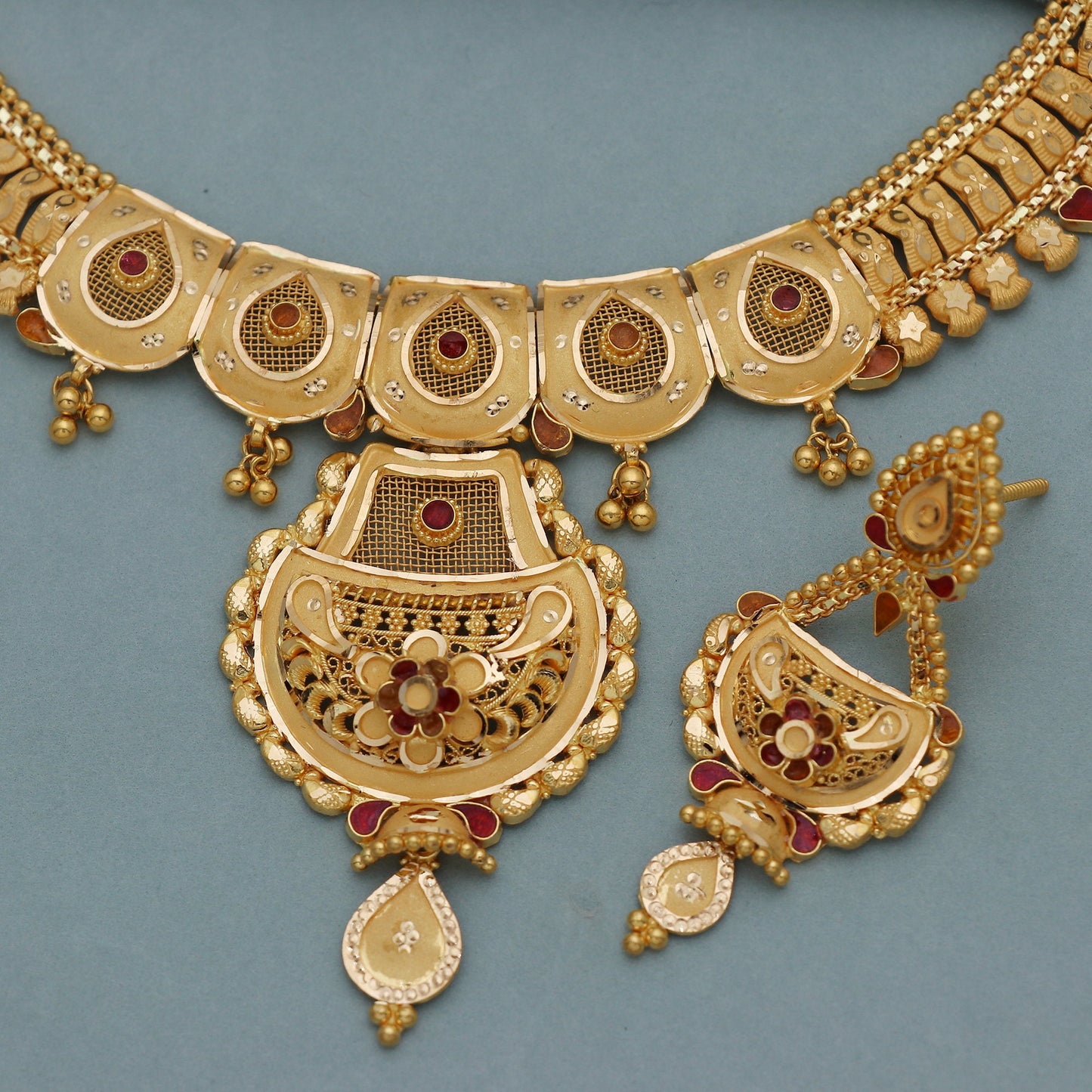 22k Yellow Gold Indian Necklace Earring Set: Handmade Wedding Jewelry