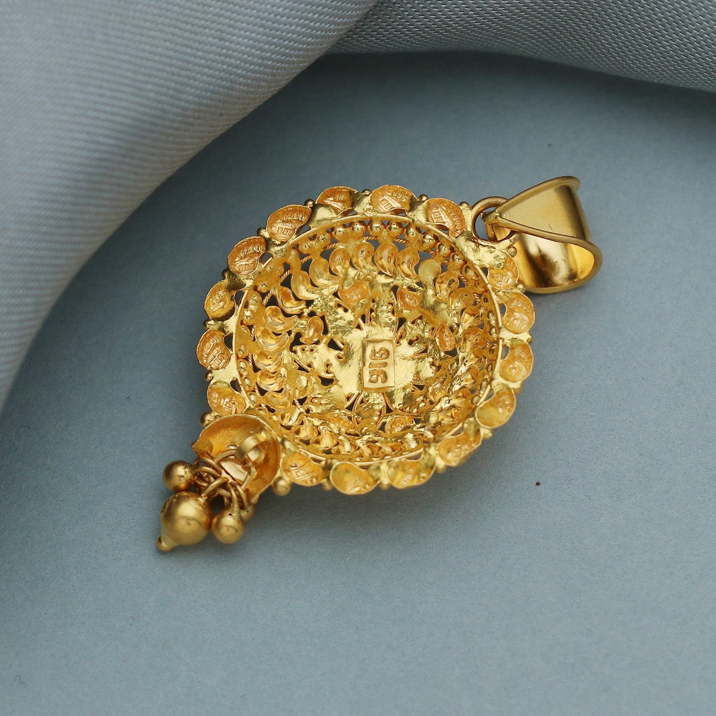 22k karat yellow gold amulet pendant handmade excellent women's girl's jewelry from india