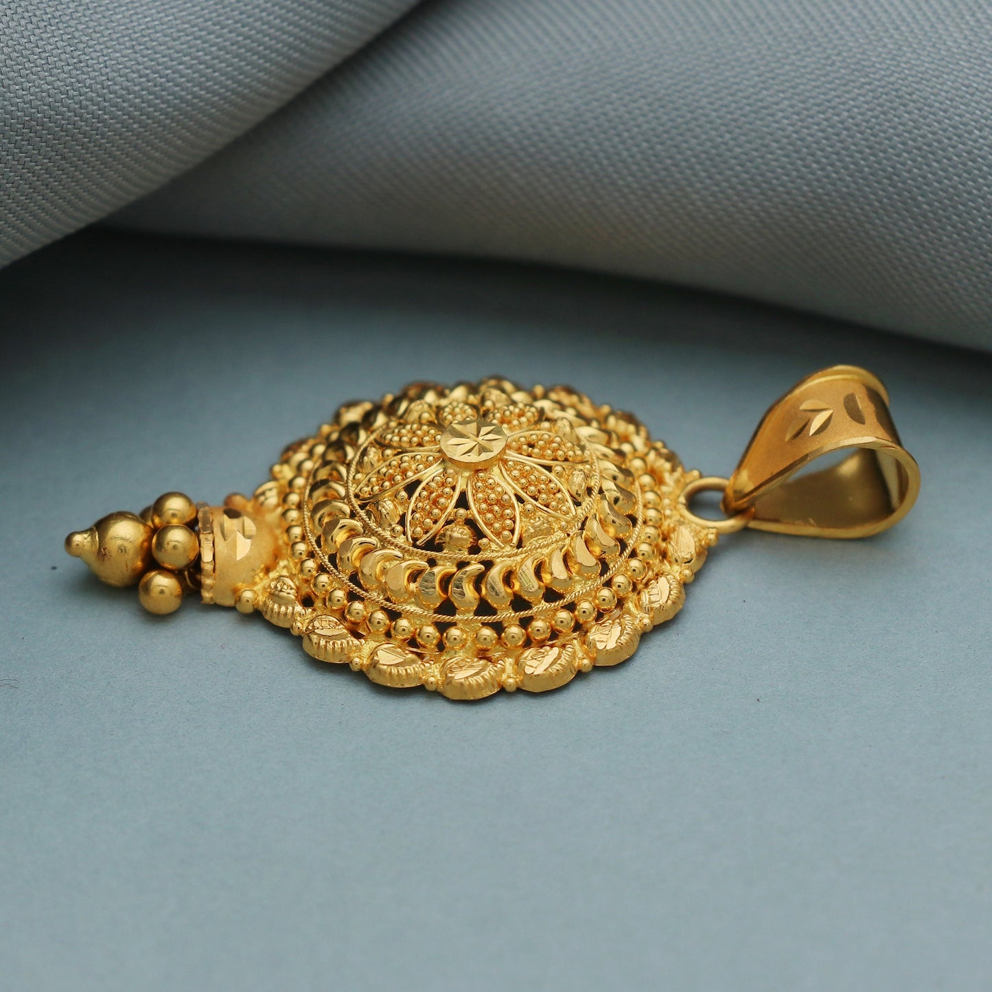 22k karat yellow gold amulet pendant handmade excellent women's girl's jewelry from india