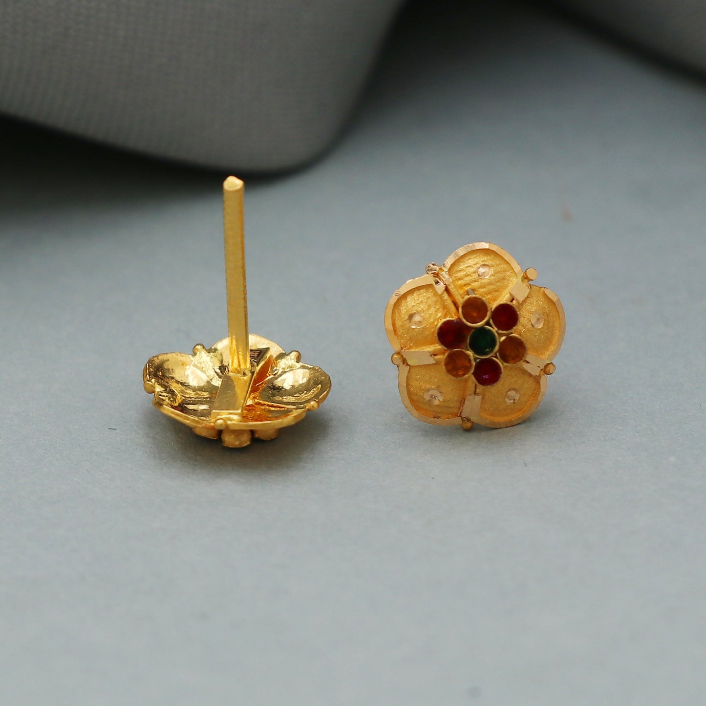 22k Yellow Gold Stud Earrings , Handmade Yellow gold earrings for women, vintage antique design indian gold earrings jewelry, Gold Stud Gift