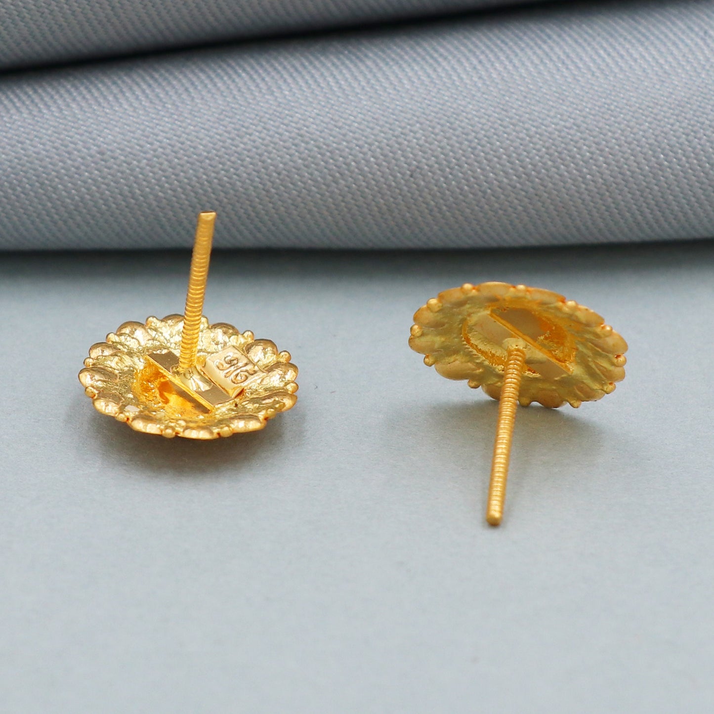 leaf 22k gold screw back earrings, Minimalist Meeting Wear Earrings, hand crafted earrings girl tops designer, vintage look gold indian