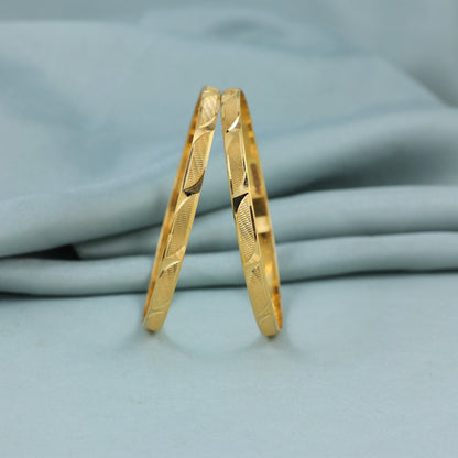 22k real gold diamond cut gold bangle, geometric cut gold, textured engraved faceted pattern half moon cut, handmade gold bangle