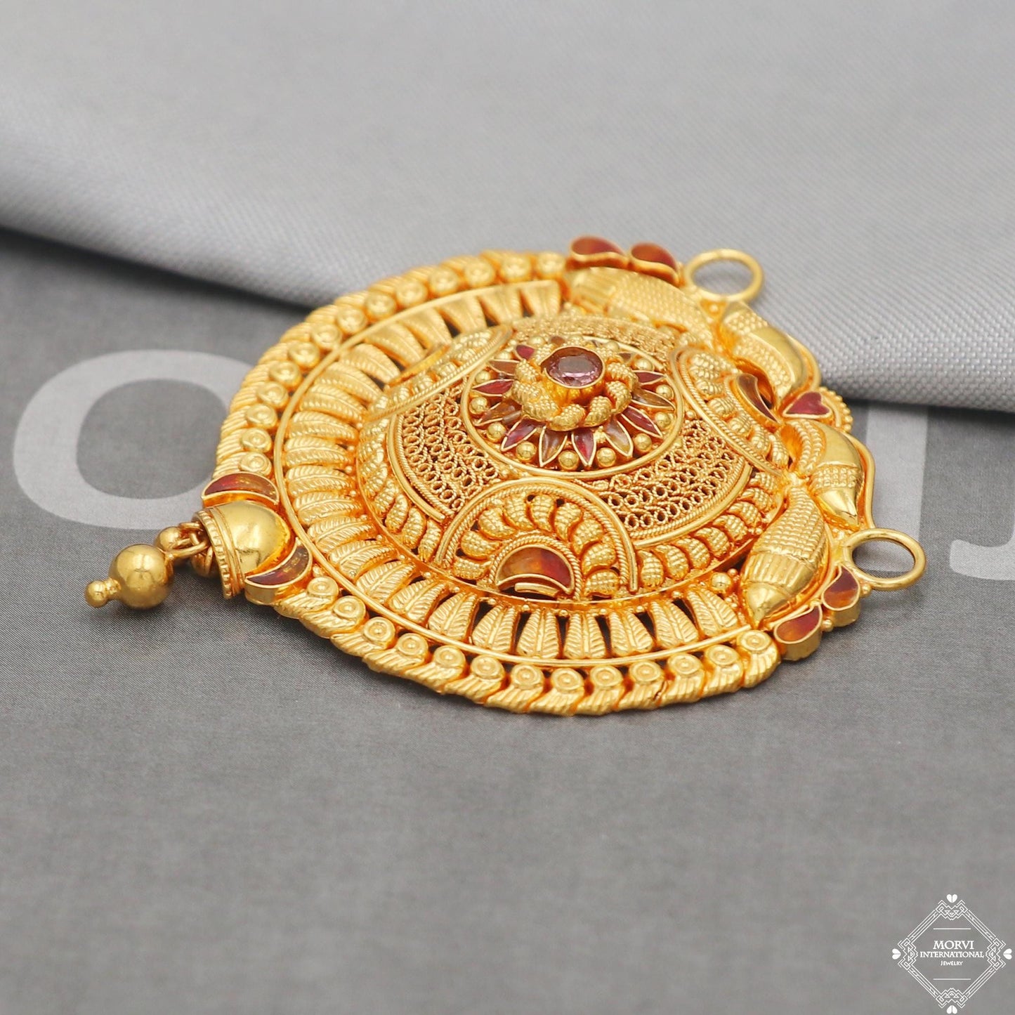 Pure 22k Gold Pendant locket Indian Style Wedding Jewelry for Gift, K5003