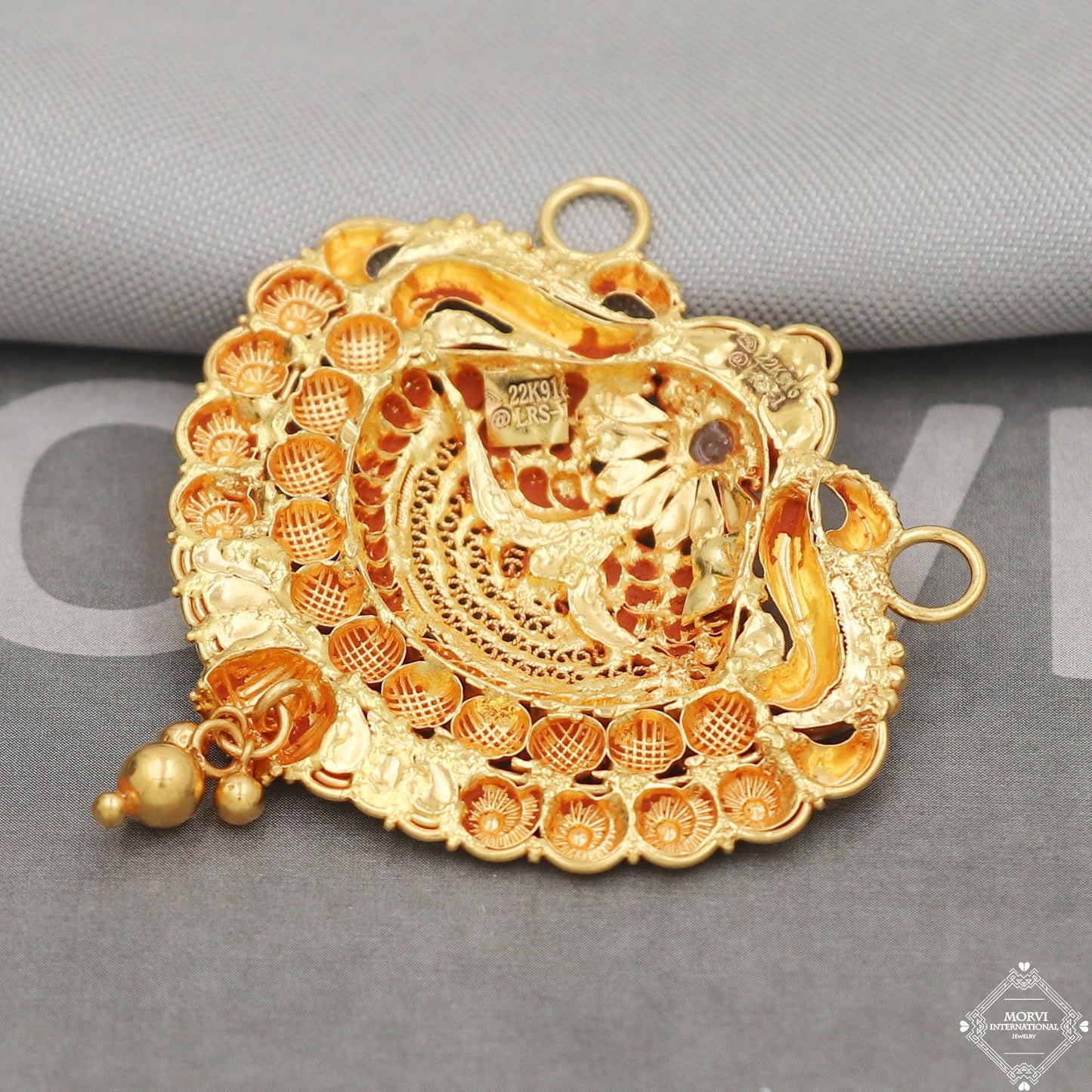 Filigree 22k Yellow Gold Pendant Handmade Indian Vintage Antique Design Jewelry, K5049