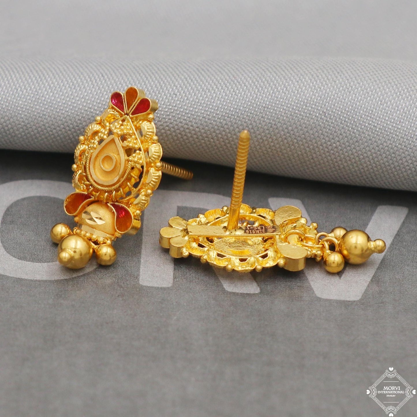 gold 22kt 22k gold earrings screw back indian jewelry, K5134