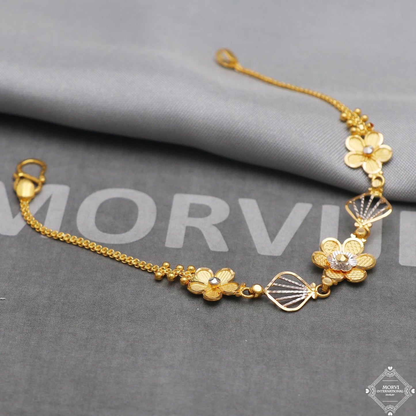 Real 22k Gold Women Girl Handmade Bracelet Link Chain 22kt 22 karat Indian Jewelry, K5271