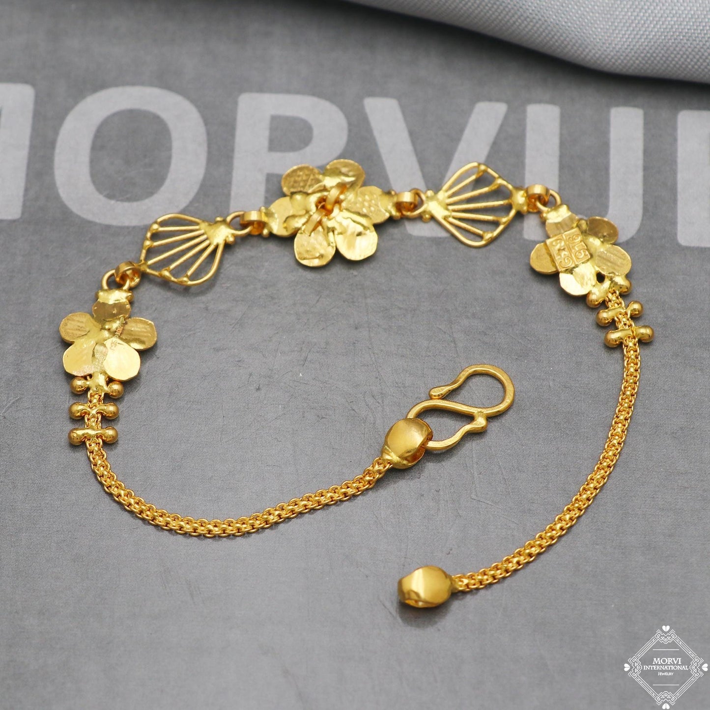 Real 22k Gold Women Girl Handmade Bracelet Link Chain 22kt 22 karat Indian Jewelry, K5271