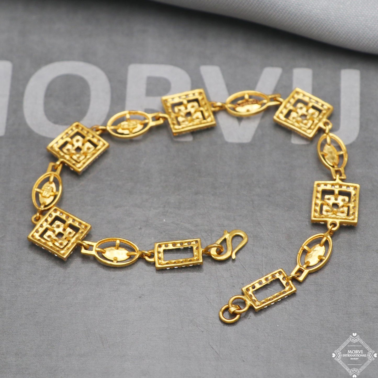 Real 22k Gold Women Girl Handmade Bracelet Link Chain 22kt 22 karat Indian Jewelry, K5273
