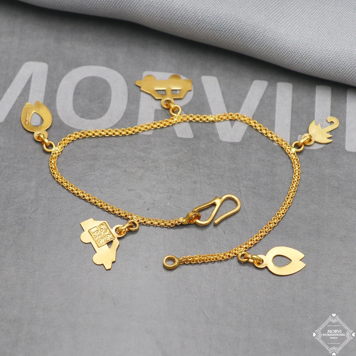 Real 22k Gold Women Girl Handmade Bracelet Link Chain 22kt 22 karat Indian Jewelry, K5275