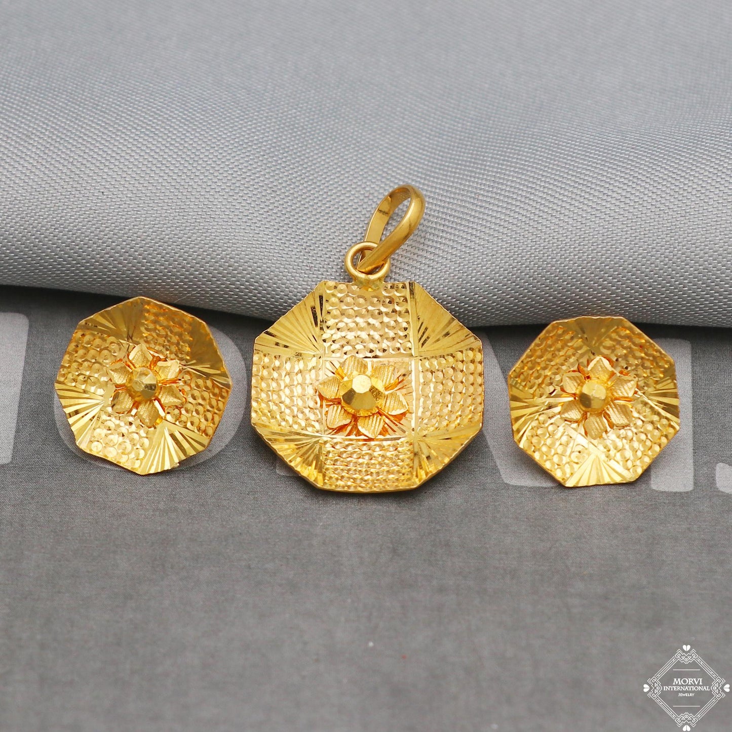 22k Yellow Gold Carved Pendant & Stud Earring Set for Women | Indian Jewelry Gift, K5340